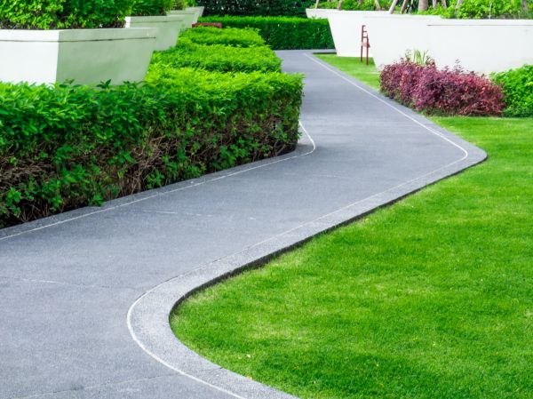 Cost of Walkway Curb Installation in Colorado Springs